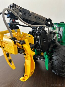 LEGO 42157 John Deere 948L-II - 2