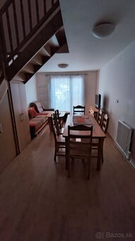 Prenajmeme 3 izbový mezonet v centre Oščadnice - 2