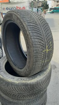 275/45r20 110V Michelun - 2