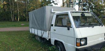 Mitsubishi L300 rv:1983 - 2