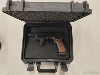 LN 75-FA zberateľská samočinná pištoľ - 2