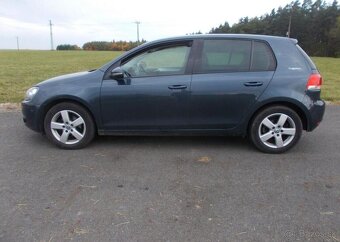 Volkswagen Golf 1,6TDI 77KW nafta manuál 77 kw - 2