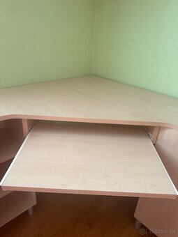 Rohový stôl na PC - 2