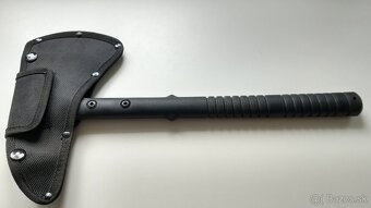 Taktická tomahawk sekera - 2