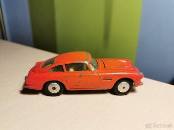 Corgi toys Aston Martin DB4 - 2