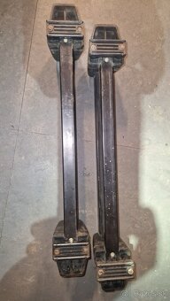 Hakr strešný nosič na lyže - 2