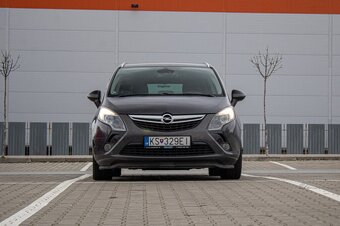 Opel Zafira 2013 - 2