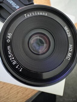 7Artisans 25mm f/1,8 APS-C objektív - 2
