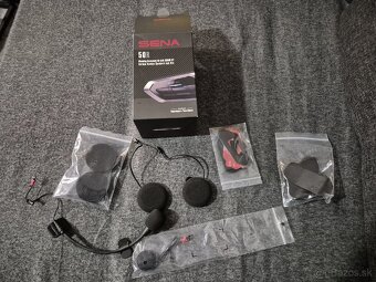 slúchadlá a dva mikrofóny harman/kardon sena 50r, RT1 - 2