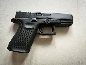 GLOCK 19 Gen5, kal. 9x19mm (Nestrielany) - 2
