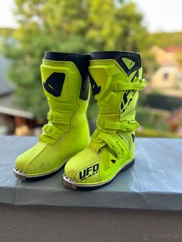 Predam detské čižmy UFO vel.33 - 2