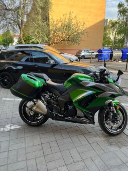 Kawasaki Z1000SX - 2