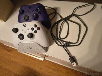 XBOX Series S 512 GB + 2 ovládače - 2
