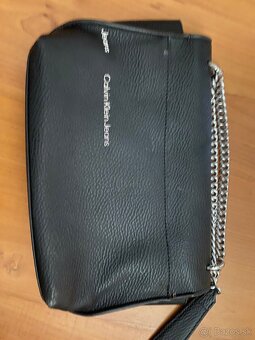 Dámska kabelka Calvin Klein – čierna - 2