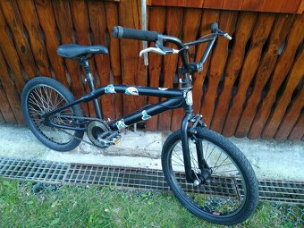 BMX - VENICE, odpružená sedlovka,predné pegy, brzdy, kvalitn - 2
