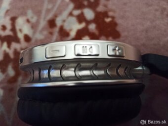 predam bezdrotove bluetooth sluchadla.celkom nove za 9,99e.i - 2