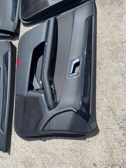 Mercedes w212 e class tapaciery dverove - 2