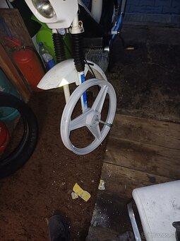 Moped Korádo 2 kw - 2