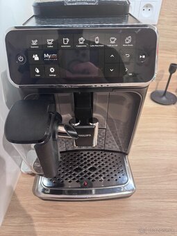 Kavovar Philips 4300 LatteGo EP4349/70 - 2