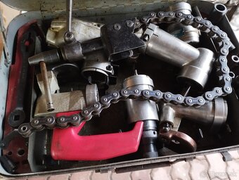 Sada adaptérov na ručnu vrtačku. - 2