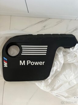 Kryt na motor BMW M4 (r.2016) - 2