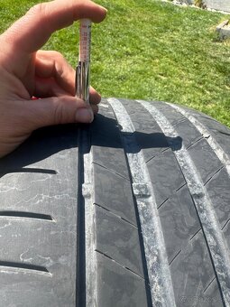 255/35 R19 Bridgestone - 2