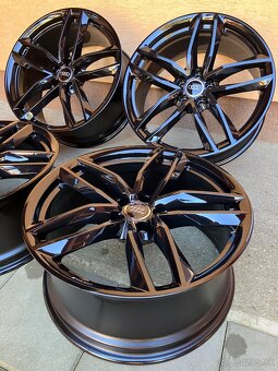 Audi R20 4H0601025BR - 2