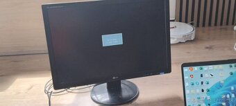 Monitor LG Flatron W2242S - 2