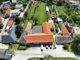 Na predaj: Rodinný dom s obchodným priestorom - 2