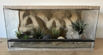 Terárium 80x40x40 s 3D stenou - 2
