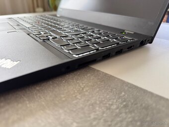 Lenovo ThinkPad T570 15,6” i5-7300U 32GB RAM 1TB SSD - 2