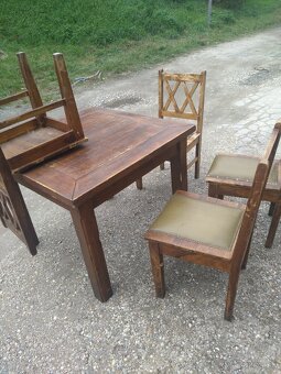 Stôl a 4 stoličky - 2