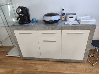 Vybavenie salónu - 2