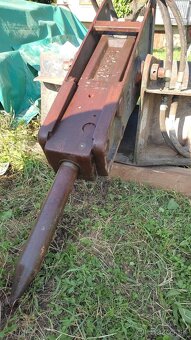 BOBCAT pneumatické kladivo - 2