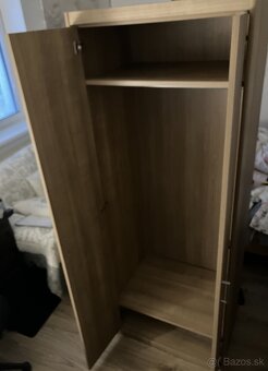 Šatníková skriňa - 2