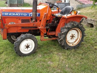 Predám Hinomoto s čelným nakladacom - 2