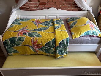 Drevená posteľ - 2