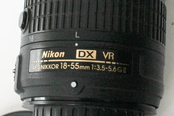 Nikon DX 18-55mm - 2