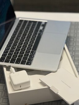 MacBook Air M4 - Silver | Záruka 11/2027 - 2