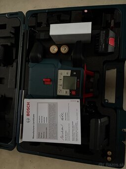 Bosch GŔ600 + prijmač +merač + statív - 2
