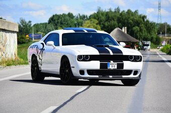 Dodge Challenger 6.4 SRT Scat Pack Shaker - 2