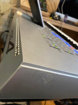 Yamaha tyros 4 - 2