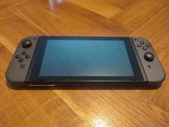 Nintendo Switch V2 - 2