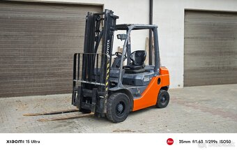 Vysokozdvižný vozík Toyota 8FDF25 - 2