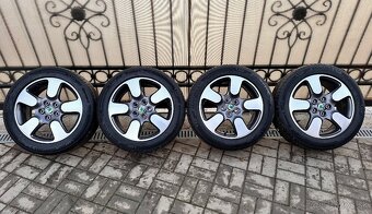 225/50 r17, Škoda Octavia Scout - 2