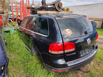 Rozpredám Volkswagen Touareg 7L 5.0 V10 TDI - 2