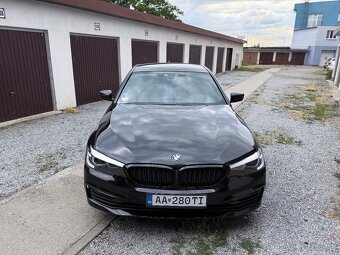 BMW 530e - 2
