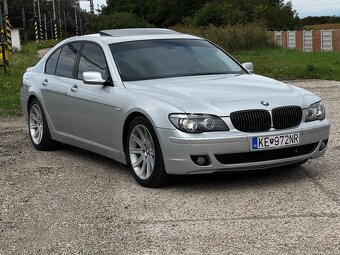 BMW 750i E65 - 2