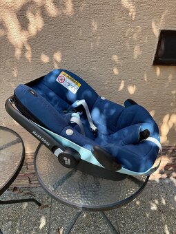 Vajíčko Maxi Cosi Pebble Pro + isofix do auta - 2