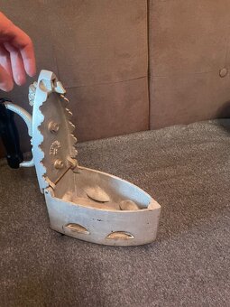 Starozitna žehlička cena dohodou - 2